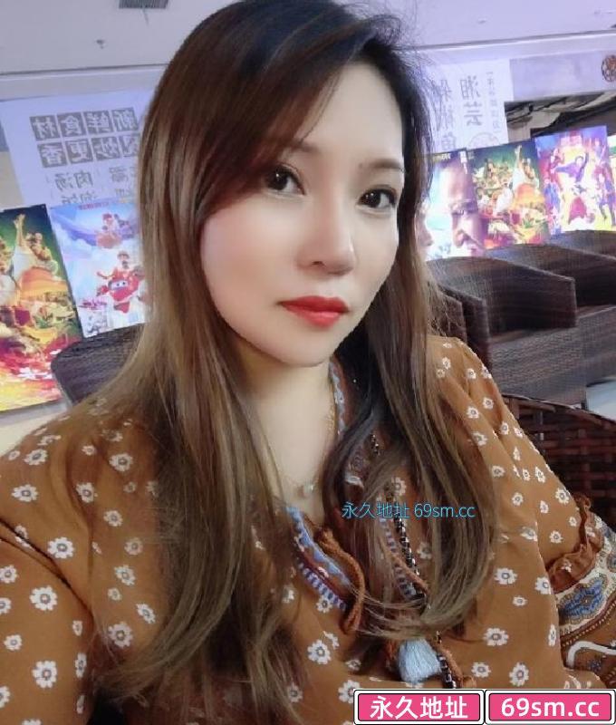 轻熟白嫩身材