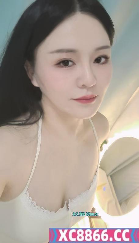 服务型美乳姐姐
