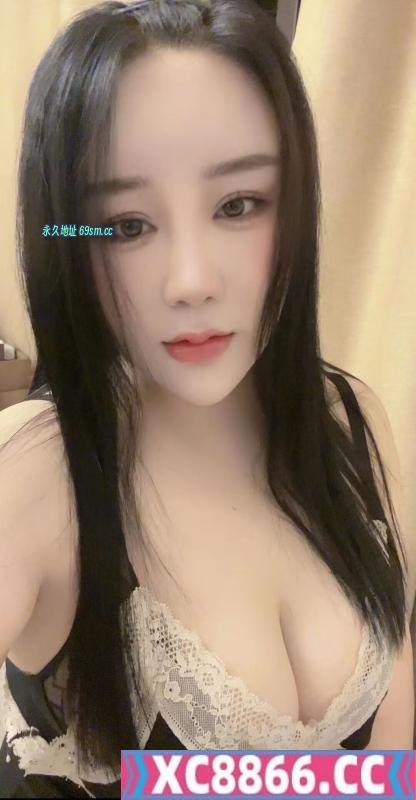 制服控豪乳小苹果