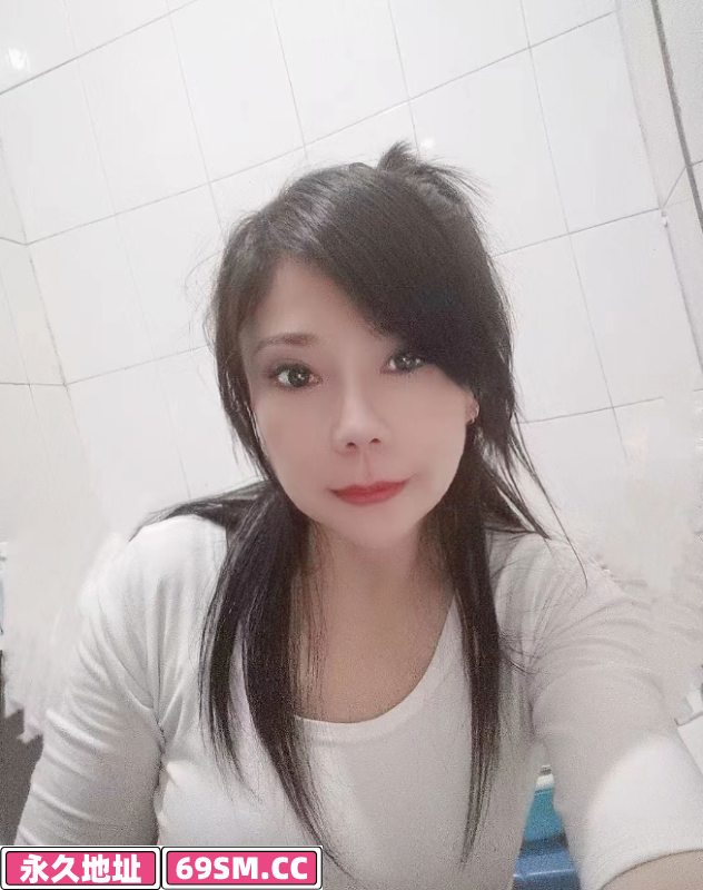新女小霞