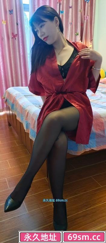 会所出来的骚妇
