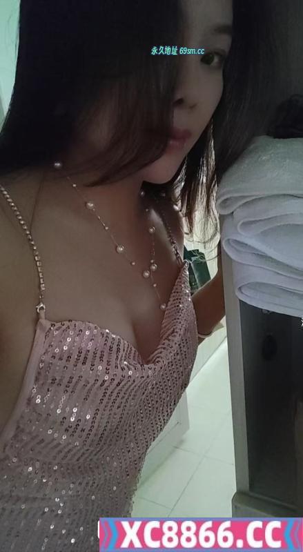 小巧风韵的少妇