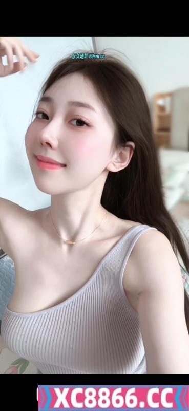 丰满纯情小美女