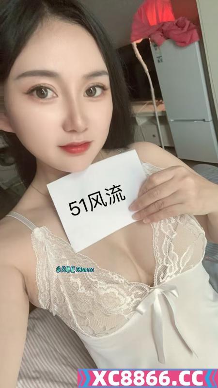 睡衣诱惑安娜