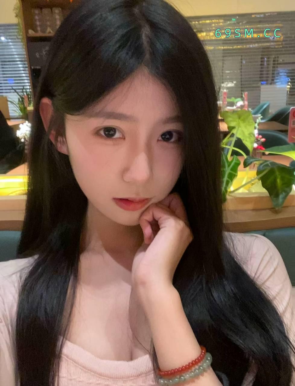 温柔知心小尤物