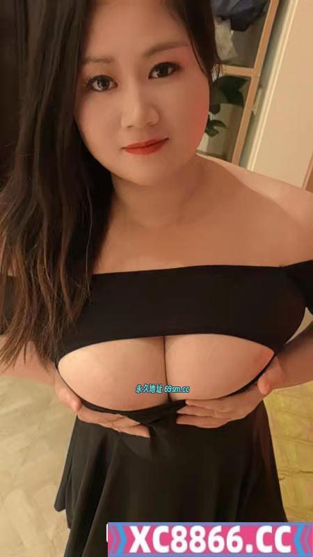 大胸小少妇晴岚