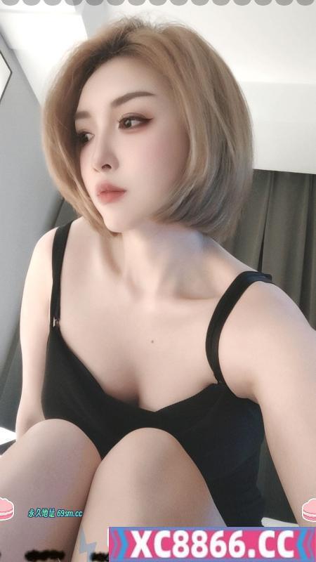 短发骚姐姐