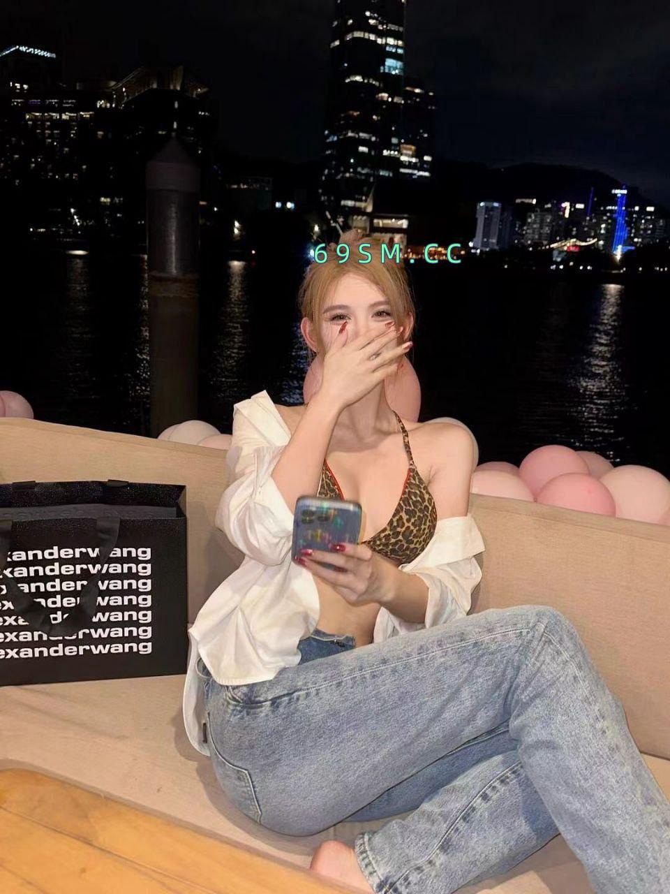 胸大过瘾妹子