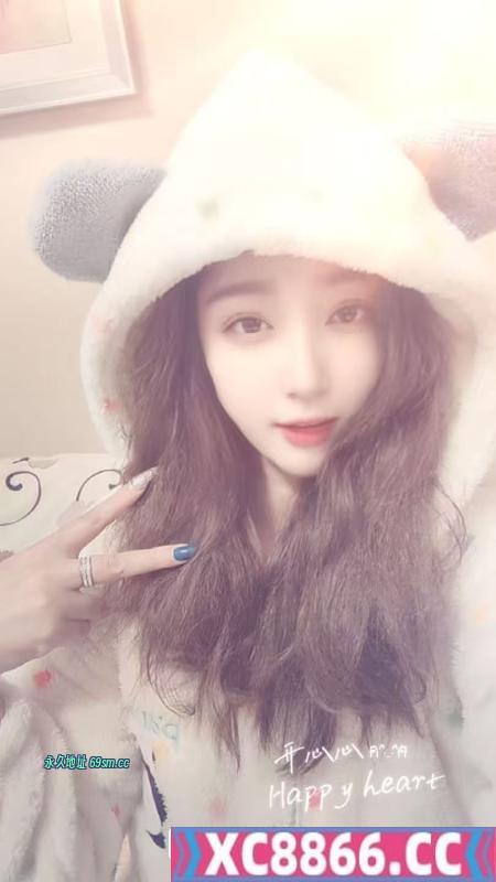 大奶高个子骚货