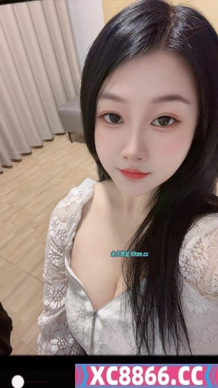 e奶巨乳玥菲