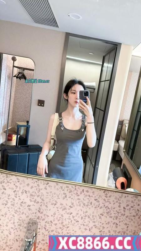 巨乳美女