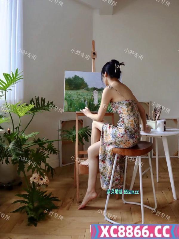 170画画文艺妞小野