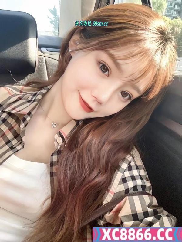 气质型蓝蓝妹子