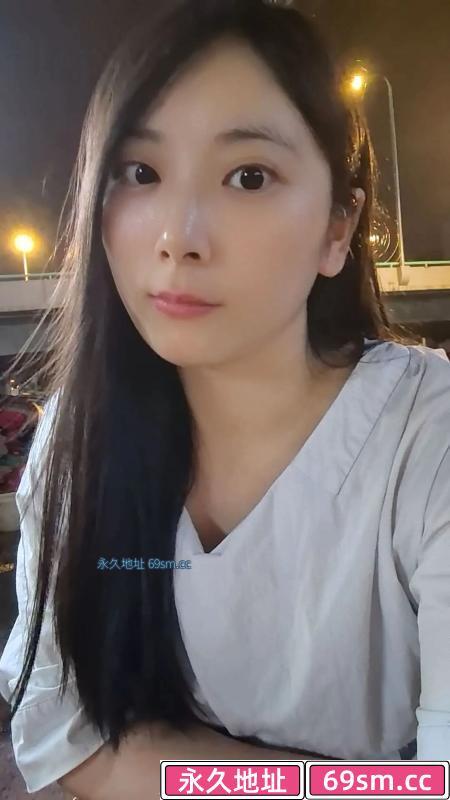 动物园附近小姐姐