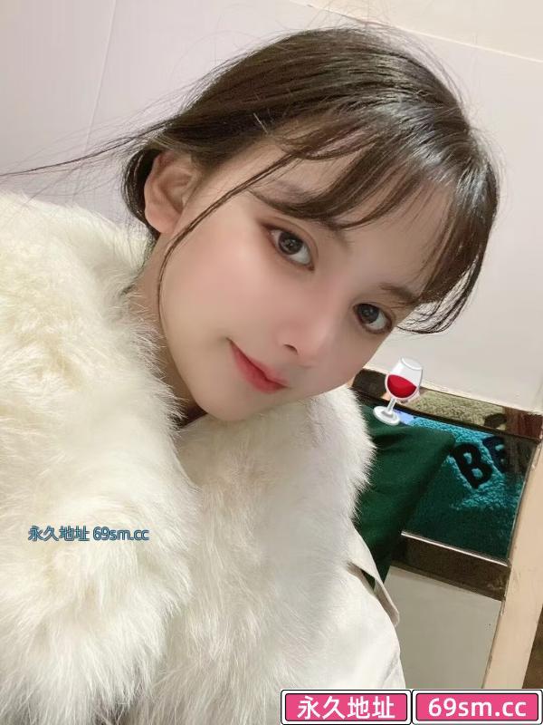 年轻新疆妹子
