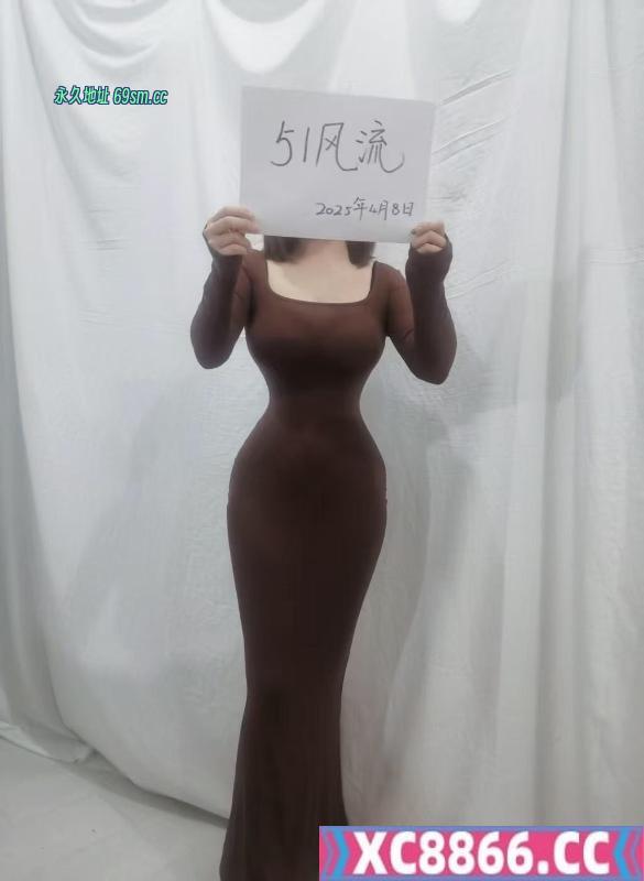 轻熟蜜桃臀米苏