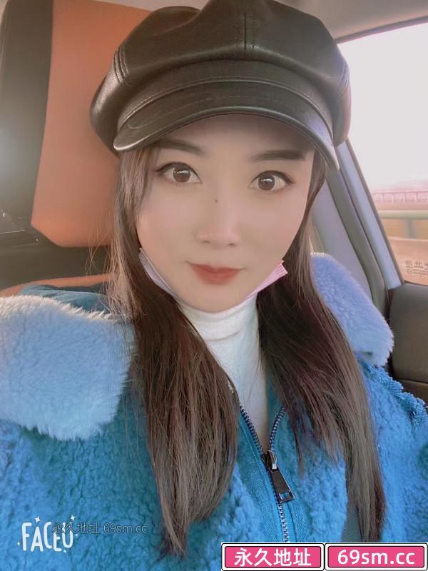 服务系性感少妇