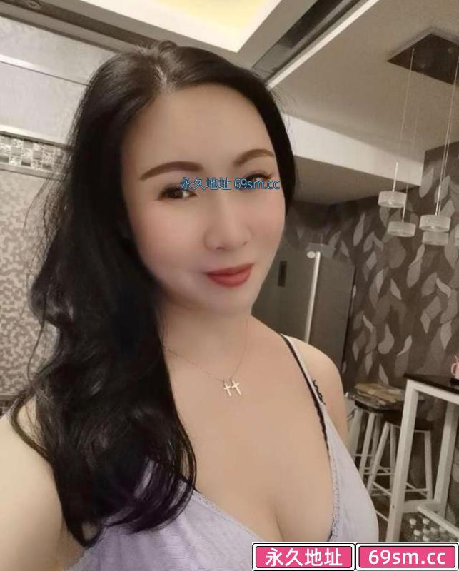 观府国际东北少妇
