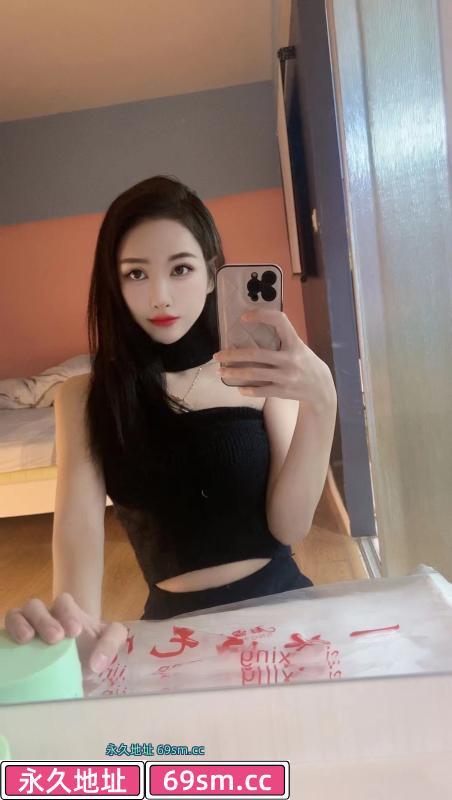 舌吻墨菲美女