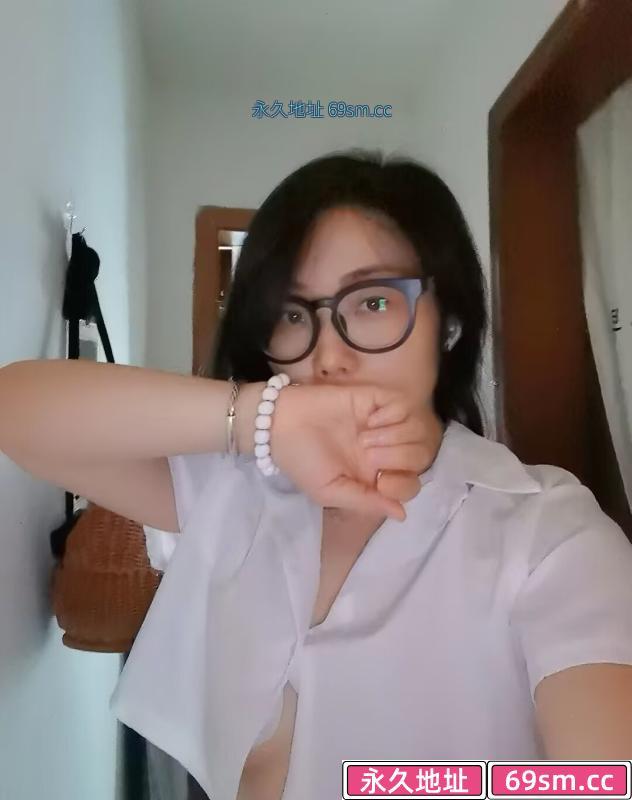 嘉禾望岗一字马少妇