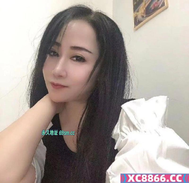 东站气质少妇