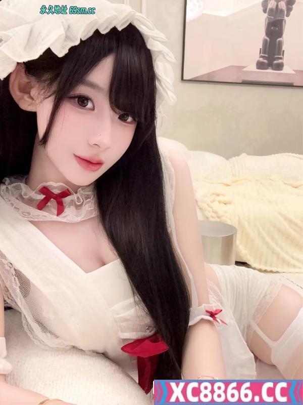 性感红唇大长腿