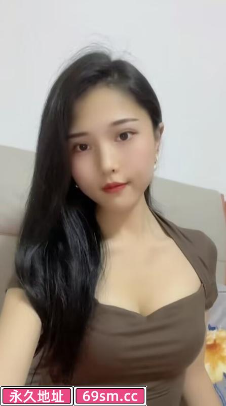 新都区苗条萱萱