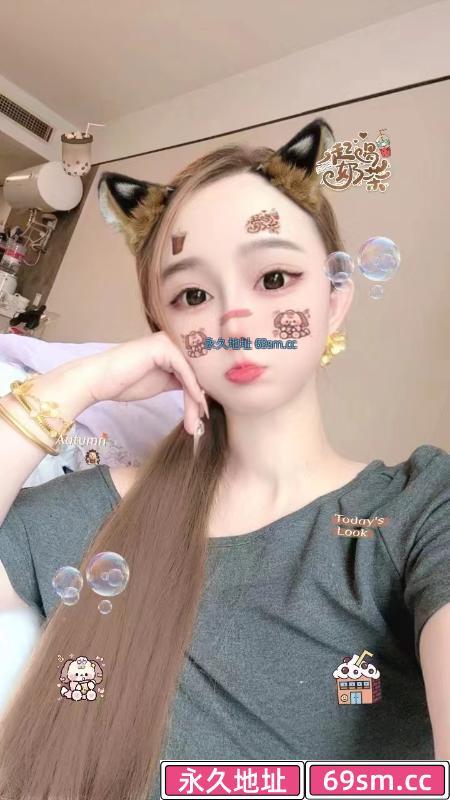 大眼可三通萌妹