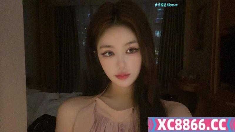 纯欲风性感文艺小妹
