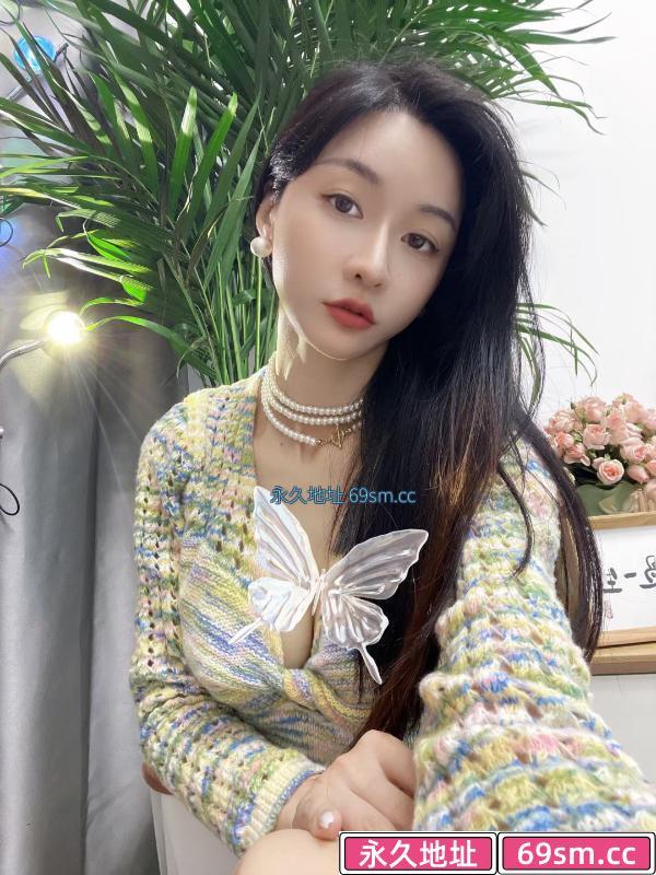 模特梦婷