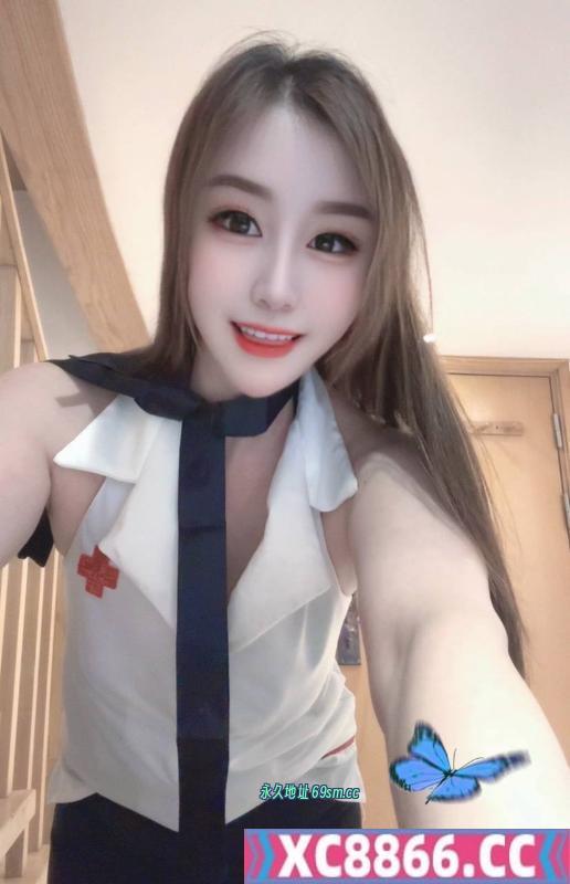 新银座美胸依依