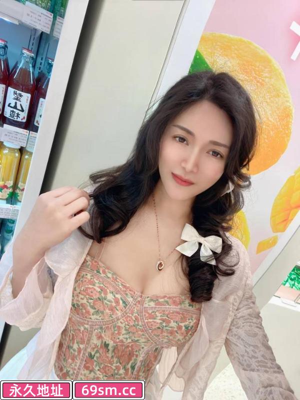 性感美女草莓