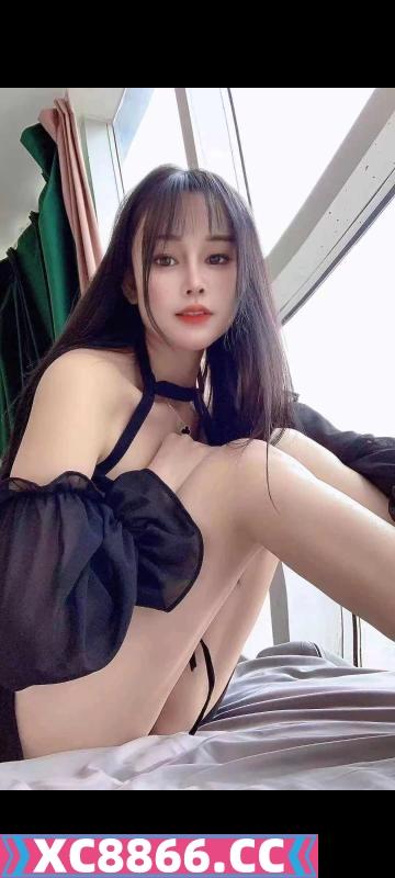 白云长腿妹子