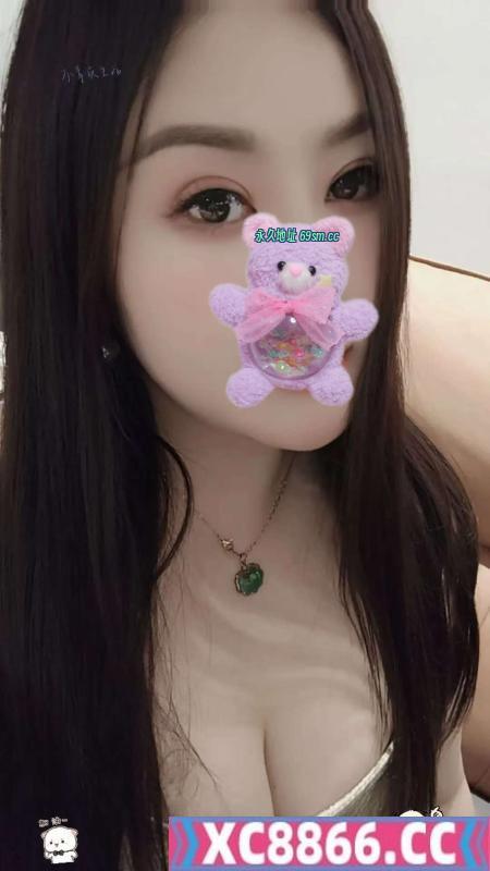 丰胸小少妇