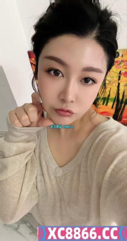 一字马颜值小姐姐
