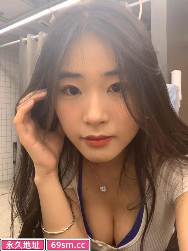 D杯大胸女