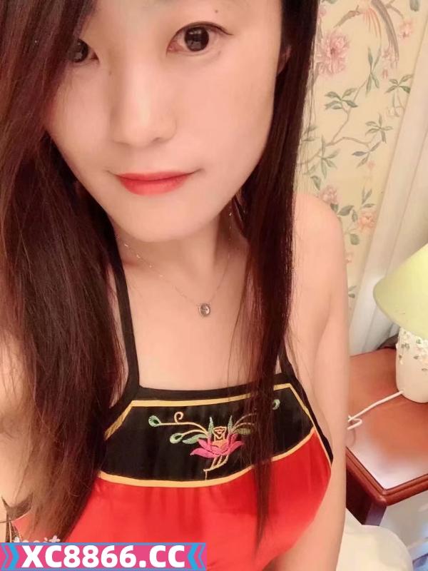 南门大胸少妇