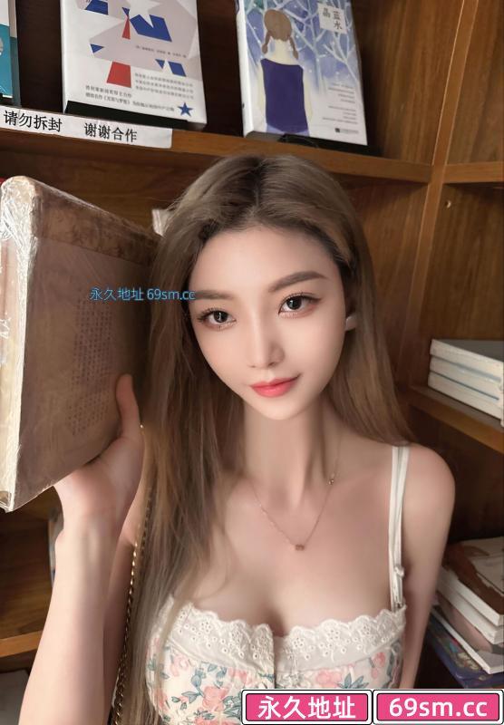 颜值长腿小九月