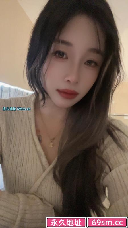 大胸小姐姐