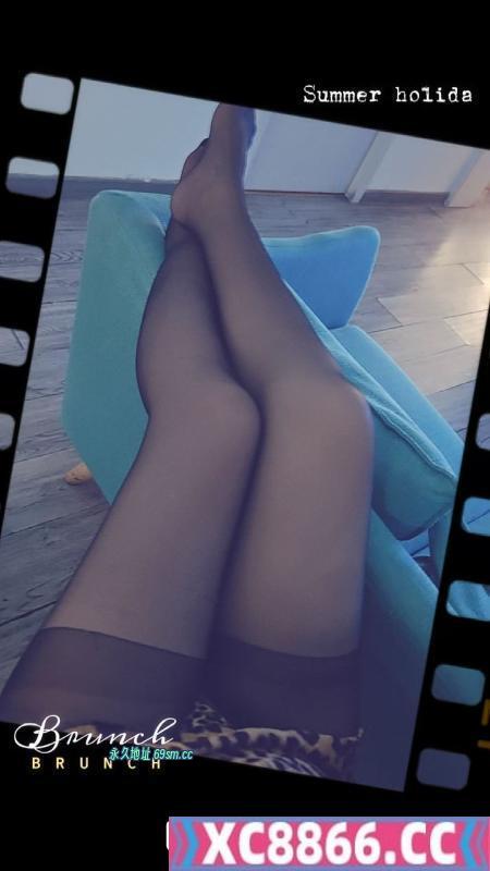 豹纹黑丝熟女