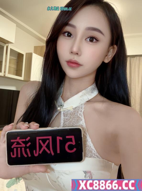天河腿长肤白小姐姐