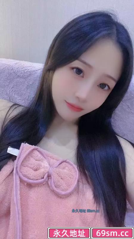 青年路笑笑美女