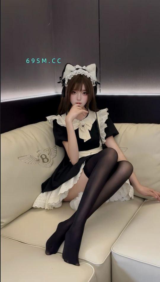 软体高难动作舞者