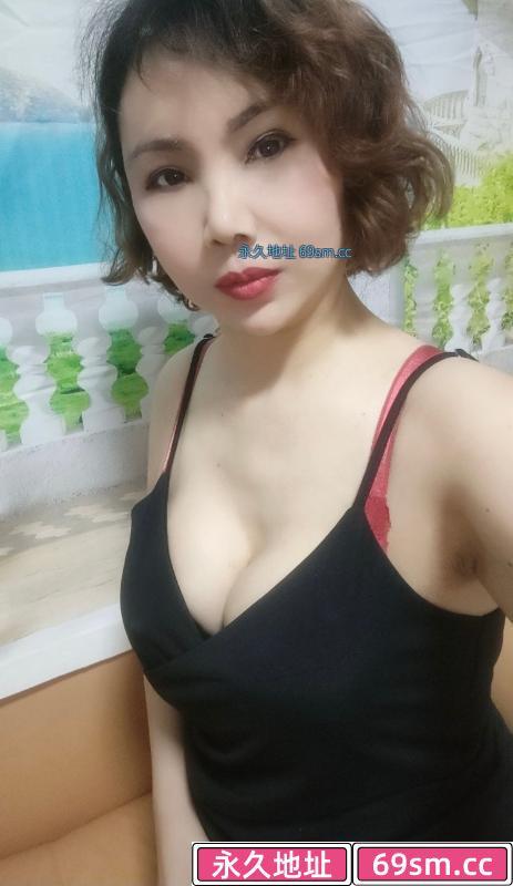体验大屁股身材熟女