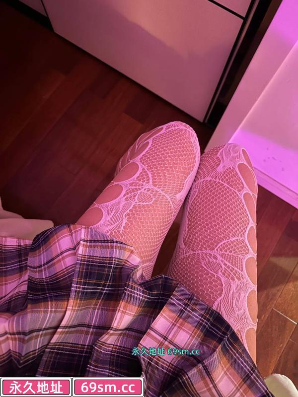 建邺年轻漂亮小姐姐