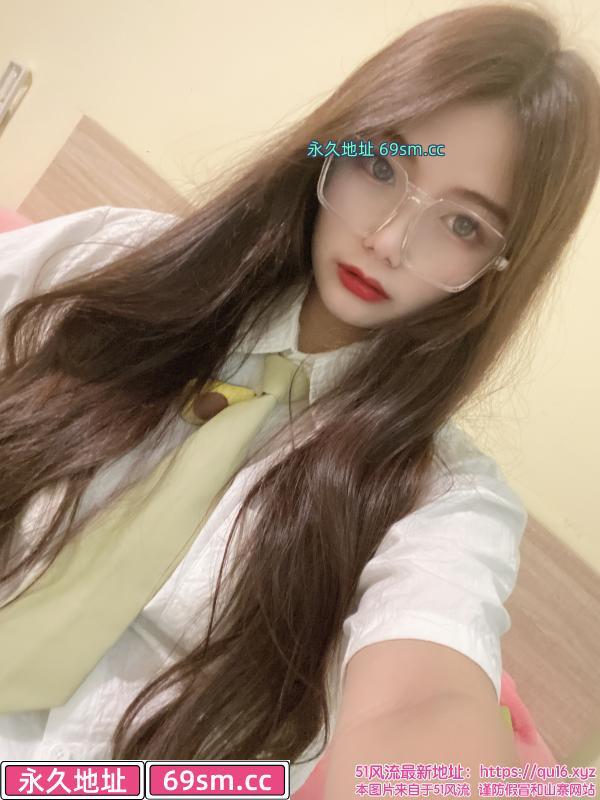 大奶兼职妹子