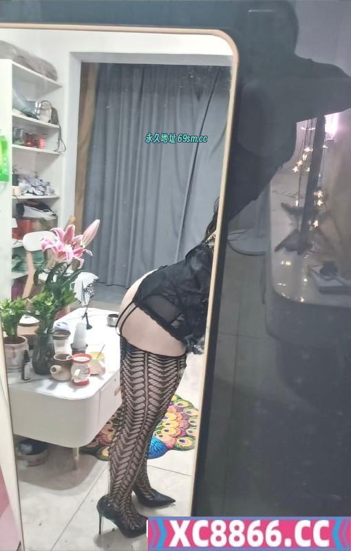巨臀大奶玲玲