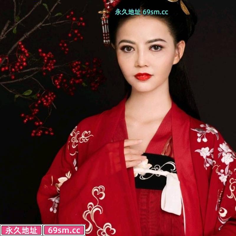 上海老熟女两张泻火