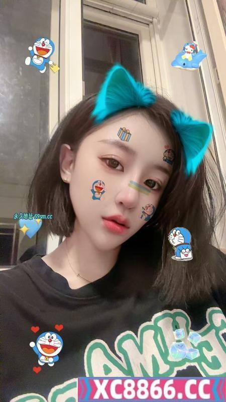 会喷水的小姐姐