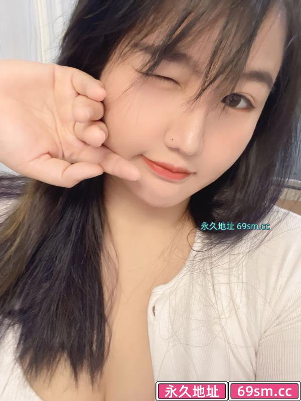 学舞蹈的小娜娜
